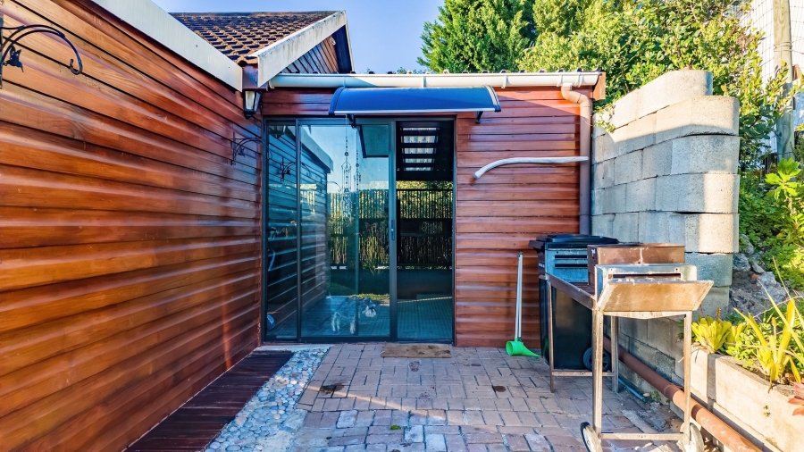 3 Bedroom Property for Sale in Sedgehill Western Cape
